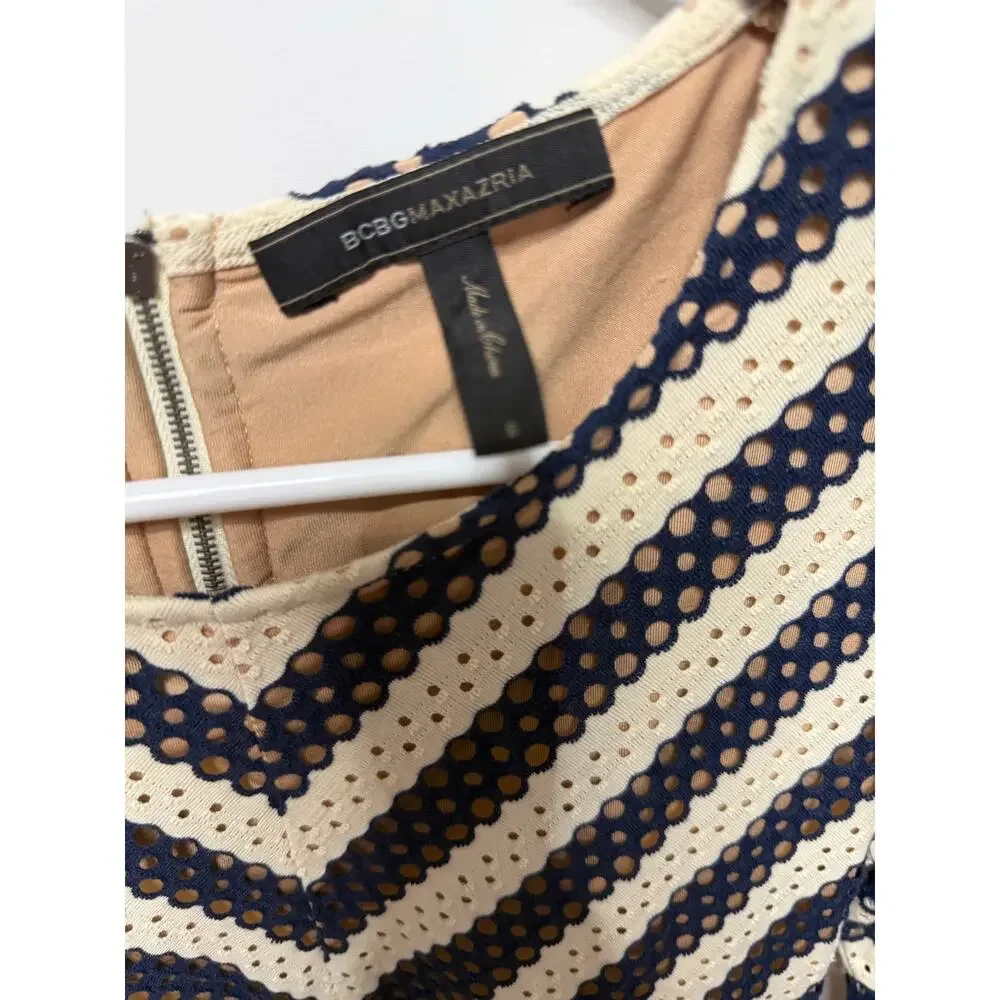 BCBGMAXAZRIA Franseen chevron lace peplum top long sleeves flare hem Small